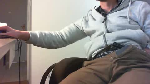 Snapshot of endearment115 chatting on 12/08/24, 02:09 endearment115 online show from 12/08/24, 02:09