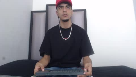 endrick_23 online show from 04/01/26, 03:40