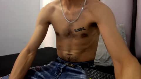 endrick_23 online show from 04/15/26, 03:24