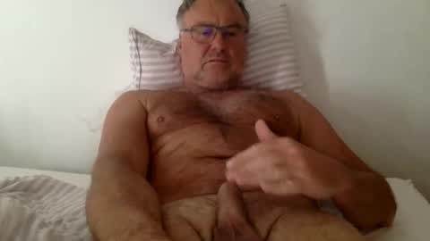Snapshot of endurado chatting on 04/27/26, 11:30 endurado online show from 04/27/26, 11:30