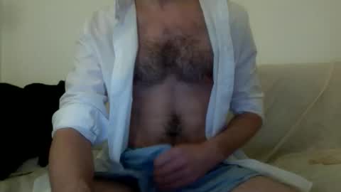 Snapshot of endymioon chatting on 03/31/26, 07:47 endymioon online show from 03/31/26, 07:47