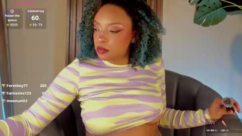 Snapshot of ened_nessa chatting on 10/10/25, 02:05   Schedule 600a.m - 200p.m Col hour online show from 10/10/25, 02:05