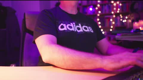 Snapshot of energybra chatting on 12/30/24, 11:49 uk online show from 12/30/24, 11:49