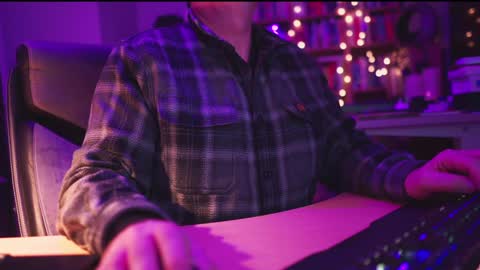 Snapshot of energybra chatting on 01/26/25, 02:14 uk online show from 01/26/25, 02:14