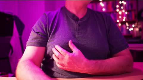 Snapshot of energybra chatting on 11/04/25, 12:54 uk online show from 11/04/25, 12:54