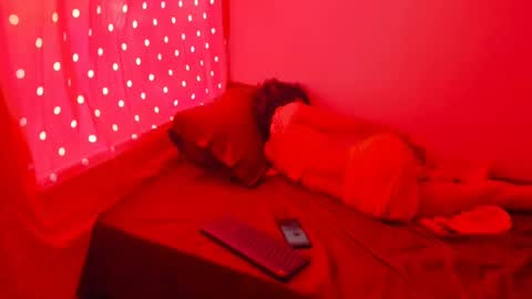 engel20042001 online show from 12/12/24, 11:29