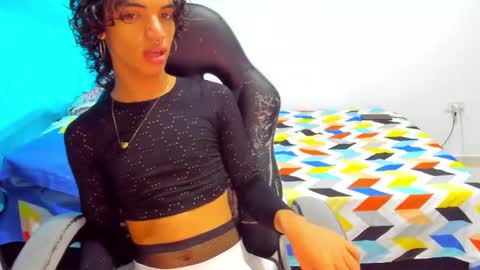 engel20042001 online show from 12/22/24, 06:59