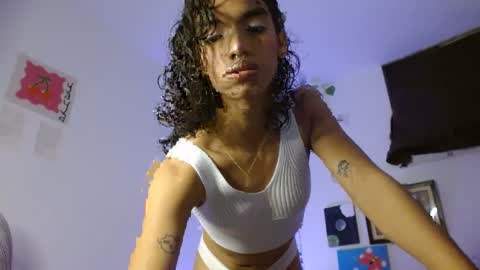 engel20042001 online show from 10/13/25, 12:38