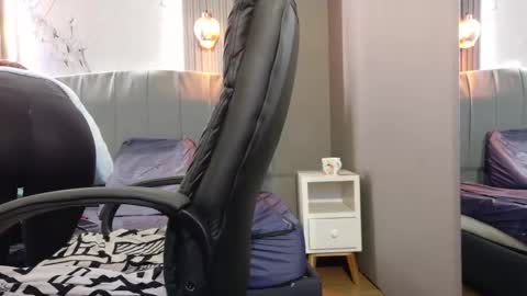 Engel online show from 12/15/25, 11:36