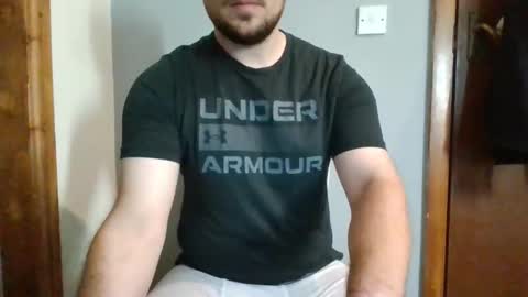 english_lad699 online show from 10/28/25, 03:04