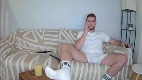 Snapshot of englishladxxx chatting on 05/07/26, 10:59 Englishladxxx online show from 05/07/26, 10:59