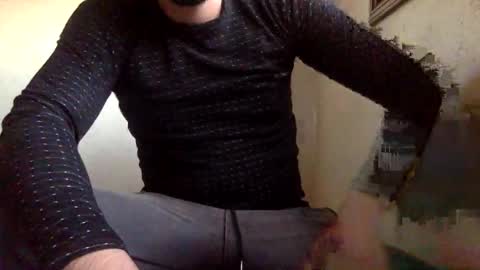 Snapshot of enjooythenut chatting on 01/19/25, 01:33 Batman online show from 01/19/25, 01:33