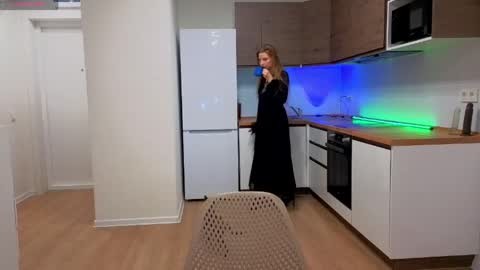 enjoyeverymoment_ online show from 03/26/26, 03:01