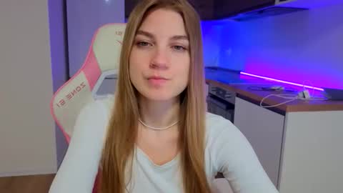 enjoyeverymoment_ online show from 04/22/26, 07:26