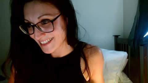 Snapshot of enjoyyoself chatting on 03/23/26, 05:55 enjoyyoself online show from 03/23/26, 05:55