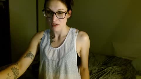 Snapshot of enjoyyoself chatting on 03/31/26, 07:42 enjoyyoself online show from 03/31/26, 07:42