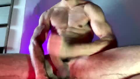 Snapshot of enmascara2 chatting on 12/17/24, 02:44 enmascara2 online show from 12/17/24, 02:44