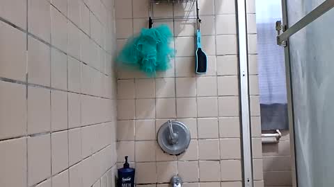 enri1212 online show from 11/19/25, 08:09