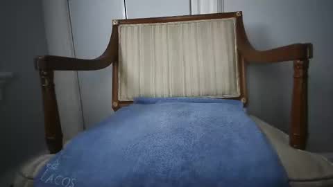 enri1212 online show from 12/14/25, 05:07