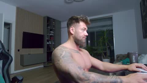 Erik online show from 02/14/25, 10:58