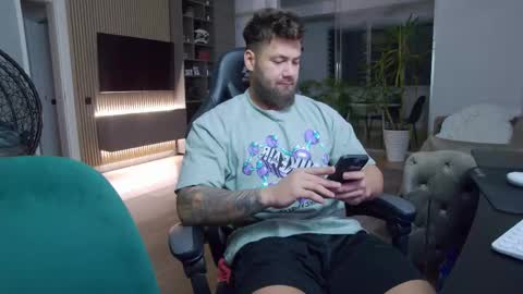 Erik online show from 03/03/25, 07:06