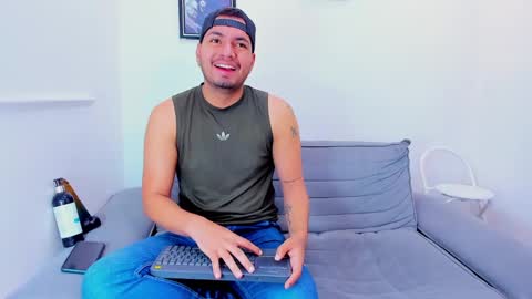 enrique online show from 02/10/25, 12:39