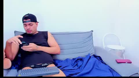 enrique online show from 02/12/25, 06:19