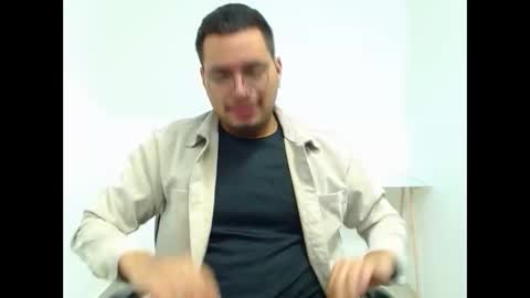 enrique online show from 02/15/25, 12:15