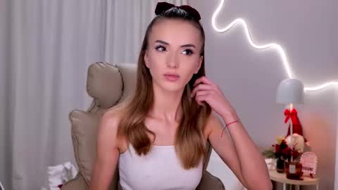 entya online show from 12/18/25, 07:03