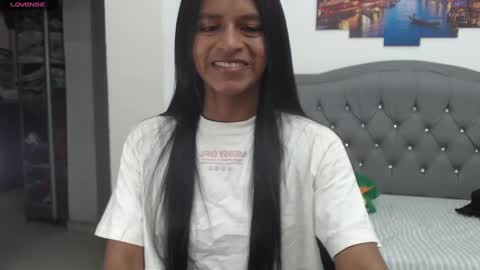 Snapshot of enyelin chatting on 10/02/25, 12:12 Enyenlina online show from 10/02/25, 12:12