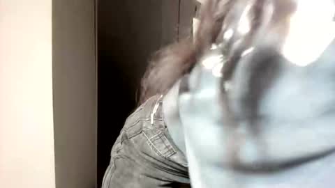 Angela online show from 04/21/26, 12:01