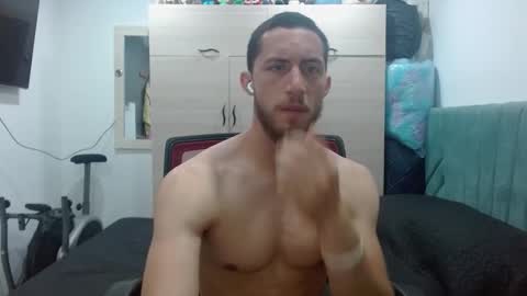 enzo_savage online show from 11/28/25, 02:20