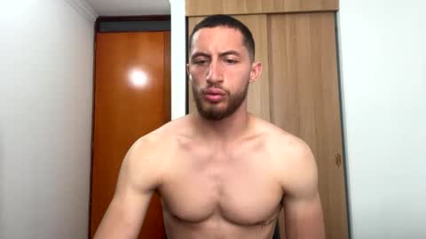 Snapshot of enzo_savage chatting on 05/14/26, 07:53 enzo_savage online show from 05/14/26, 07:53