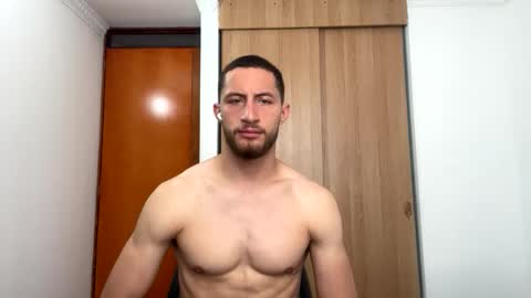 Snapshot of enzo_savage chatting on 05/19/26, 05:52 enzo_savage online show from 05/19/26, 05:52