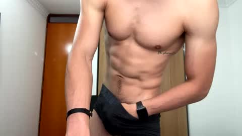 Snapshot of enzo_savage chatting on 06/21/26, 11:46 enzo_savage online show from 06/21/26, 11:46