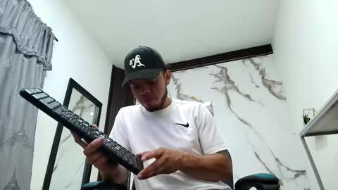    online show from 02/01/26, 04:11