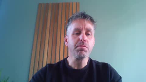 Snapshot of enzoenzo7 chatting on 03/05/25, 12:55 Enzos Massive Cock online show from 03/05/25, 12:55