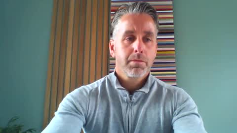 Snapshot of enzoenzo7 chatting on 09/17/25, 08:05 Enzos Massive Cock online show from 09/17/25, 08:05