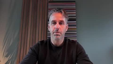 Snapshot of enzoenzo7 chatting on 10/22/25, 07:52 Enzos Massive Cock online show from 10/22/25, 07:52