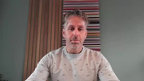 Snapshot of enzoenzo7 chatting on 10/29/25, 11:01 Enzos Massive Cock online show from 10/29/25, 11:01