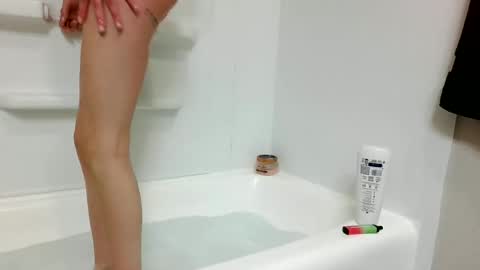 Snapshot of eofficiall chatting on 12/10/24, 09:55 Eve online show from 12/10/24, 09:55