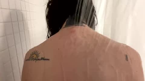 Snapshot of eofficiall chatting on 12/19/24, 01:07 Eve online show from 12/19/24, 01:07