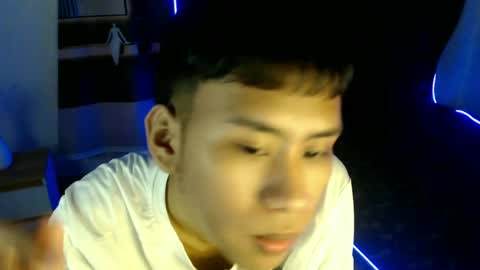Snapshot of eouae chatting on 07/04/26, 02:45 ask me online show from 07/04/26, 02:45