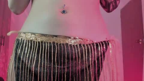 Leyla online show from 05/15/26, 11:01