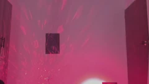 Leyla online show from 05/15/26, 11:45
