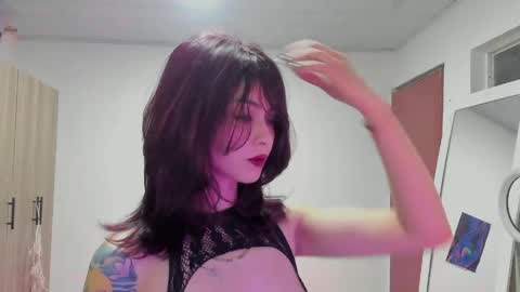 Leyla online show from 05/23/26, 01:00