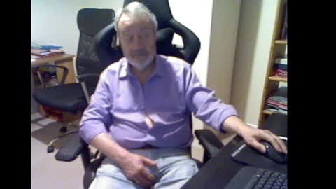erasmus_d online show from 12/06/24, 06:50