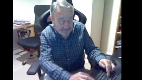 erasmus_d online show from 12/09/24, 06:03