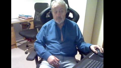 erasmus_d online show from 01/03/25, 05:31