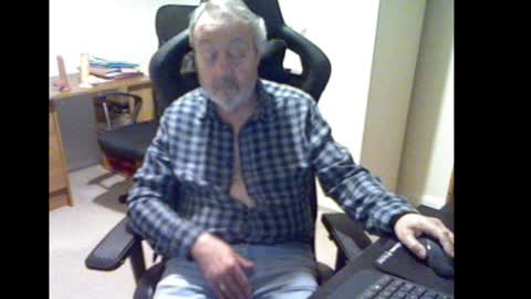 erasmus_d online show from 01/15/25, 05:58